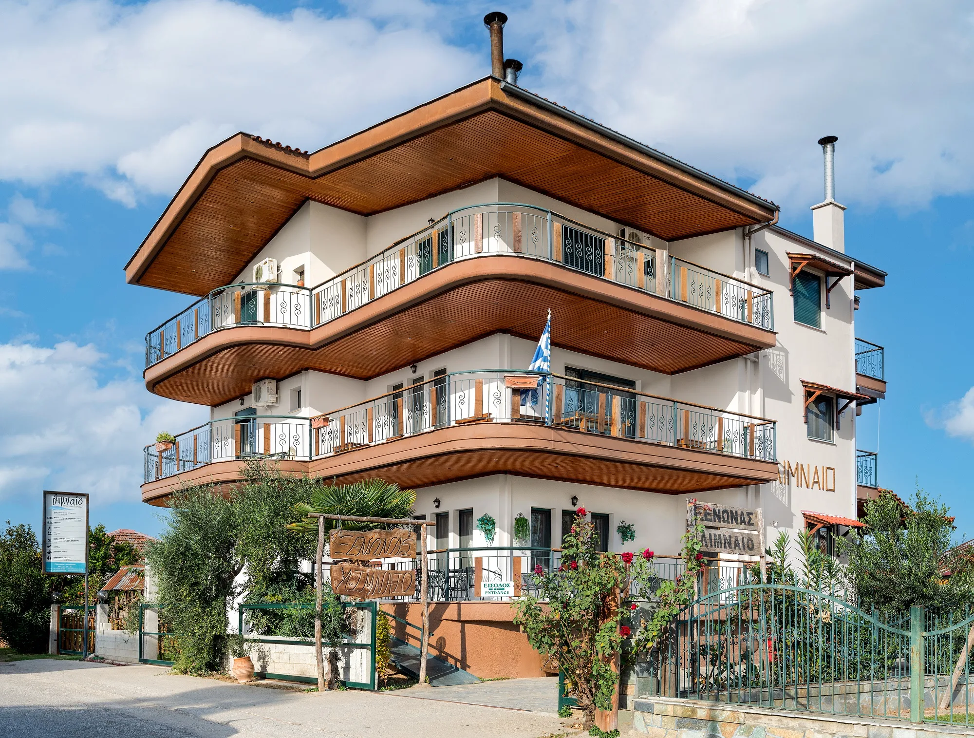 39 hotel exterior copy